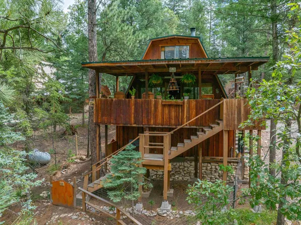 31 Mystery Path, Cloudcroft, NM 88317