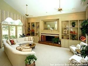 2nd image of 4131 Cliff Oaks St