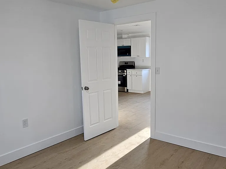 535 Washington St #3 — Photo 18