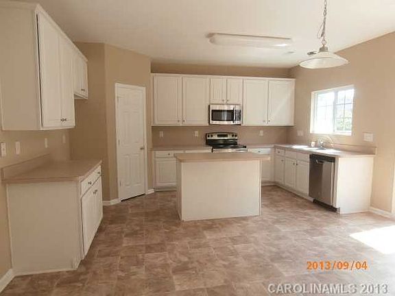 4th image of 3801 Wingfield Dr