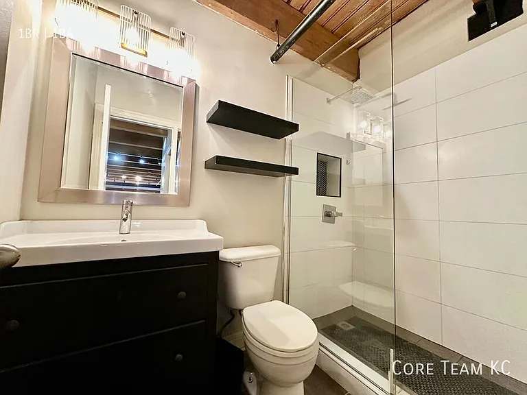 706 Broadway Blvd #409 — Photo 10