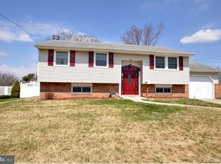 42 Springlane Dr, Blackwood, NJ 08012