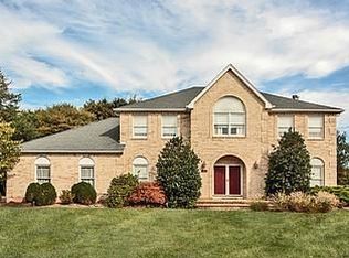 405 Covered Bridge Rd, Neshanic Station, NJ 08853