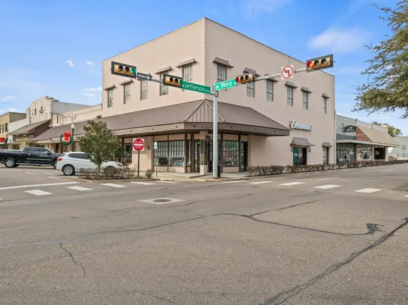 301 N Jefferson Ave, Mount Pleasant, TX 75455
