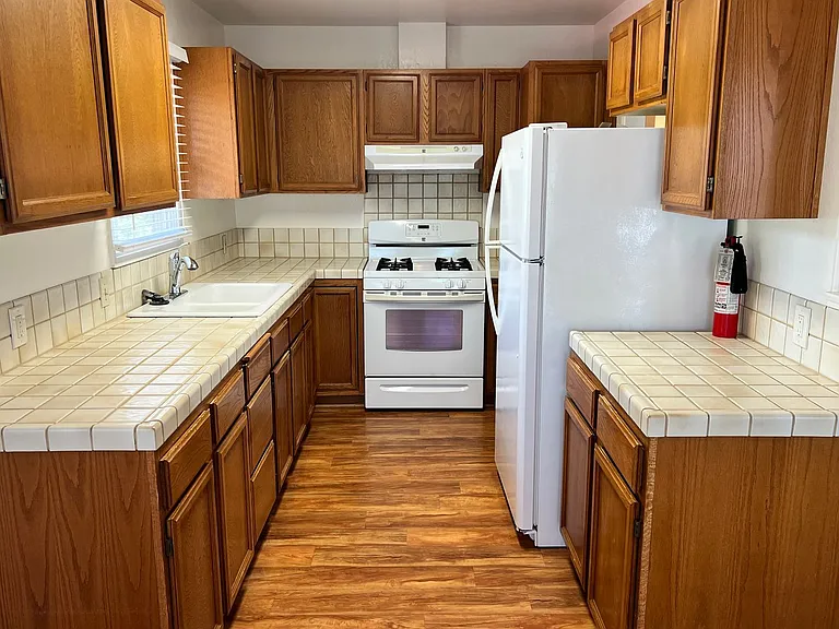 118 W Pedregosa St — Photo 14
