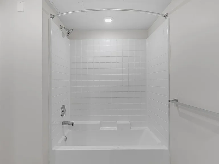 825 Coronado-Building — Photo 44