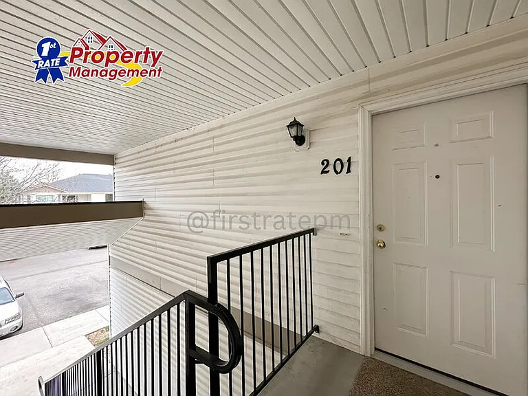 7552 W Tottenham Ln #101 — Photo 2