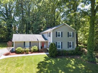 5479 Northwood Dr, Hickory, NC 28601
