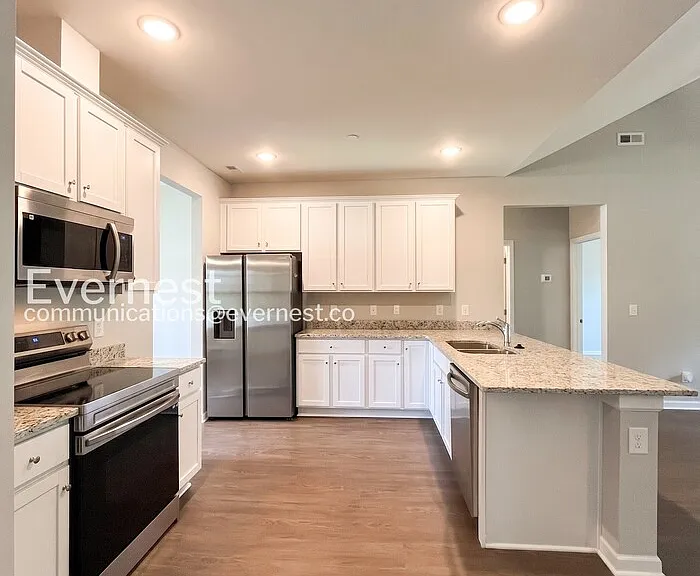 1046 Echo Ridge Rd — Photo 5