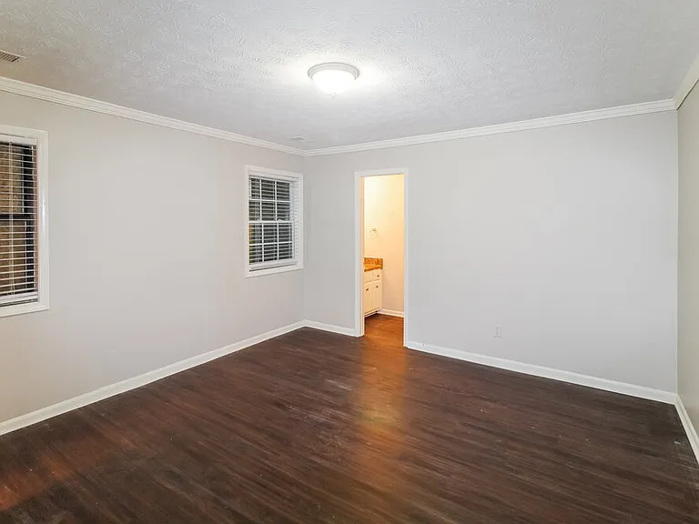 599 Maple Dr — Photo 14