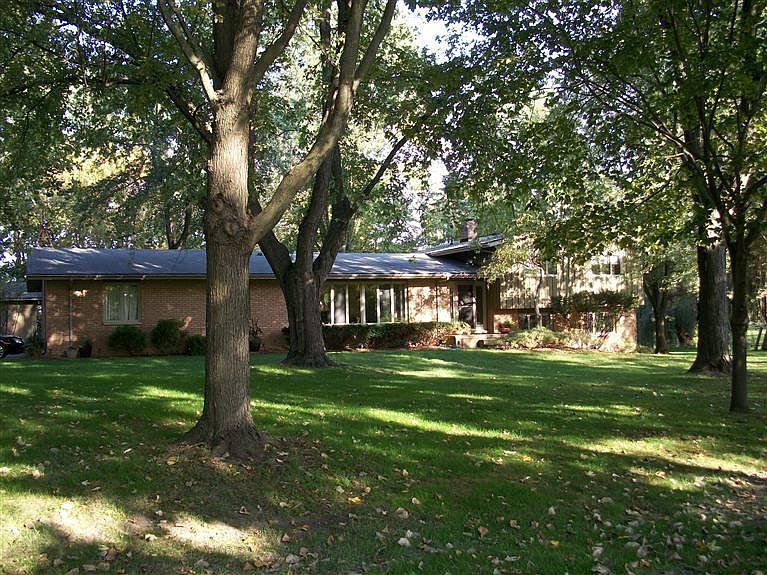 1st image of 8087 Longmeadow Ln