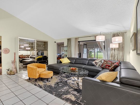 5th image of 18101 107th Avenue S