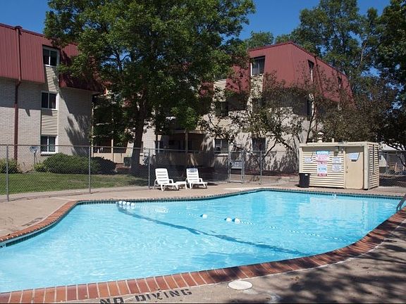 4th image of 1512 Woodbridge St