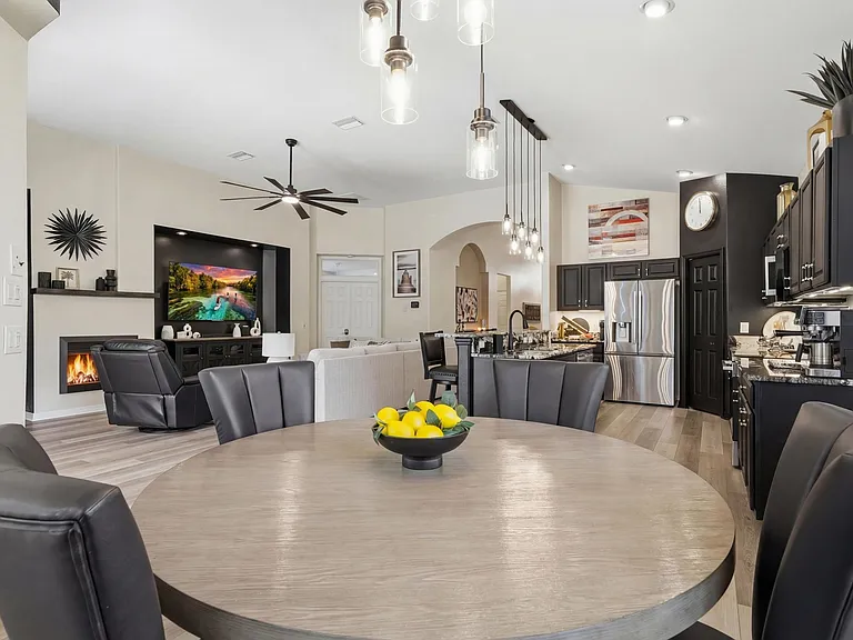 1020 W Rollingwood Ct — Photo 17