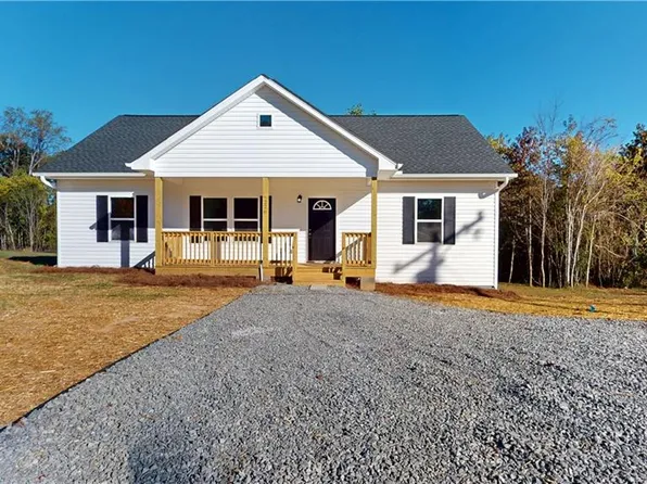 226 Miller Rd, Mount Airy, NC 27030