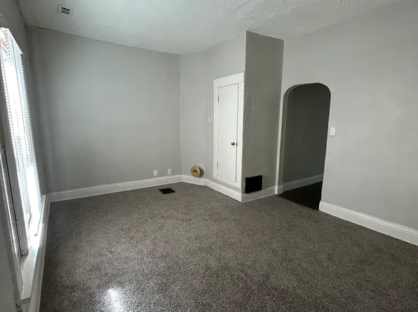 147 S Kansas Ave APT 4, Wichita, KS 67211