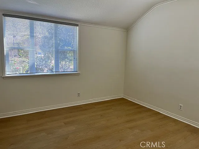 6013 N Walnut Grove Ave — Photo 8