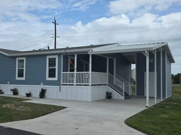 900 9th Ave E #1, Palmetto, FL 34221
