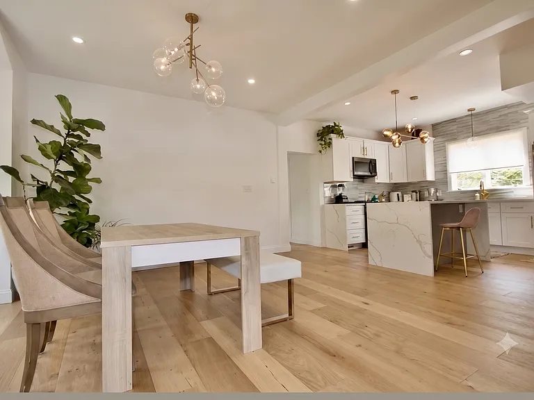 47 Lawrence St — Photo 3