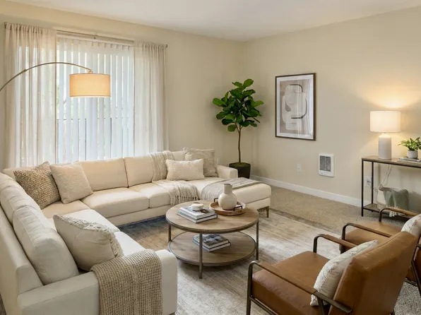 Cedar Square Apartments