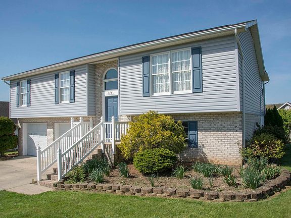5th image of 1741 Evergreen Dr