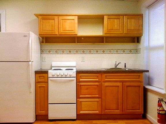 2nd image of 146 Main St #10