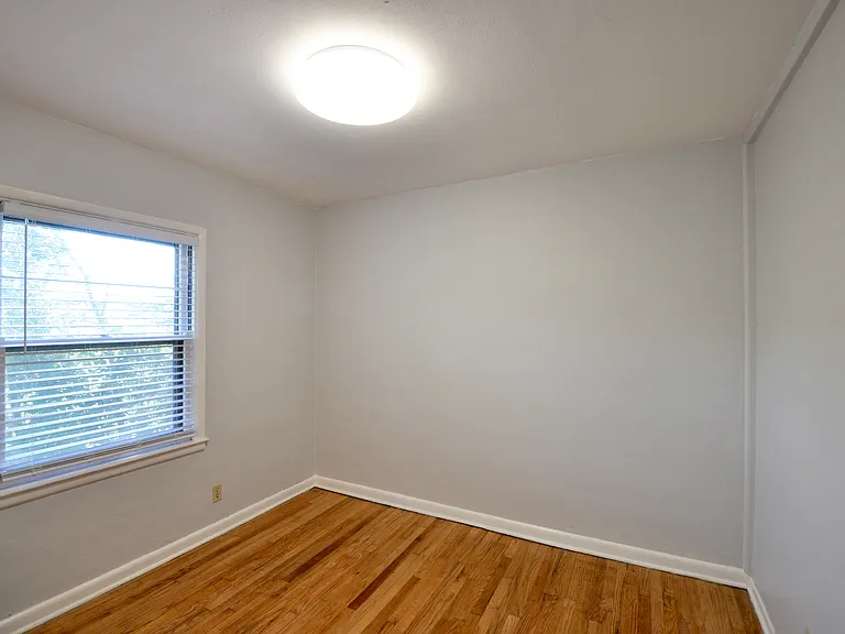915-925 28th St #919 — Photo 7