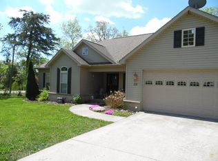 122 Flossmoor Cir, Crossville, TN 38558