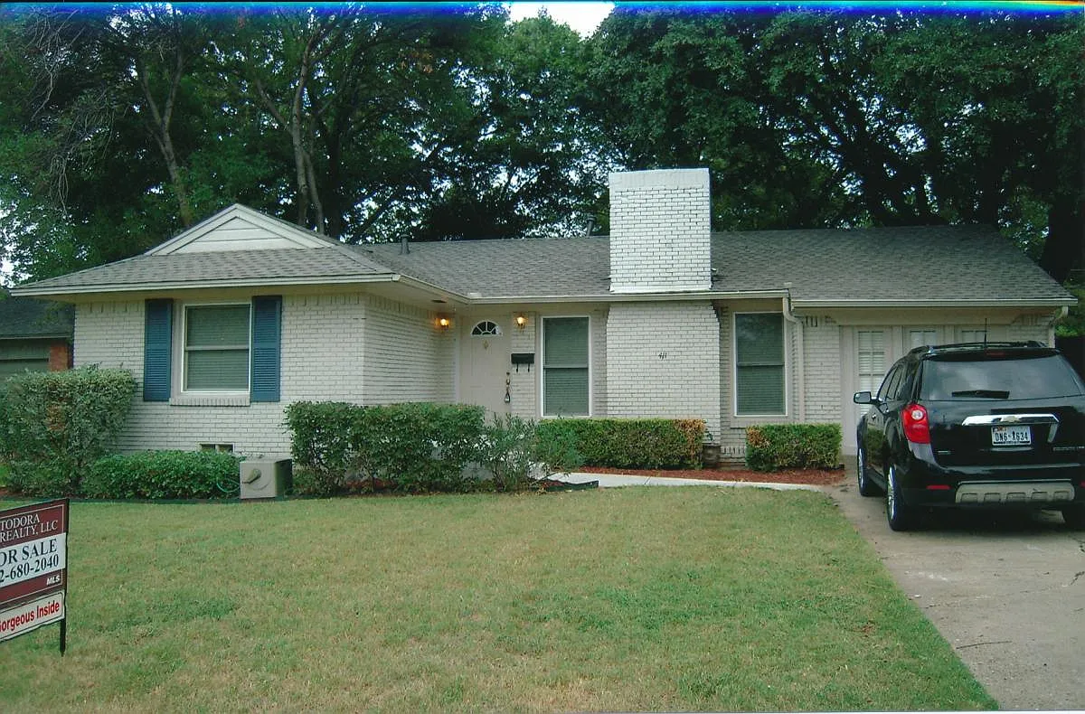 3 bed, 1400 sqft, $3,150 — Photo 1