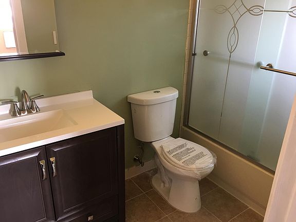 5th image of 4 Davit Ct #2