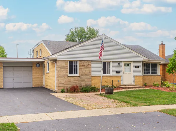 435 E Park Ave, Elmhurst, IL 60126