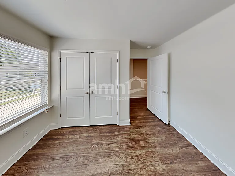 412 Tributary Ln — Photo 18
