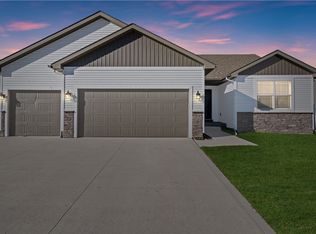 1820 Southbridge Dr, Adel, IA 50003