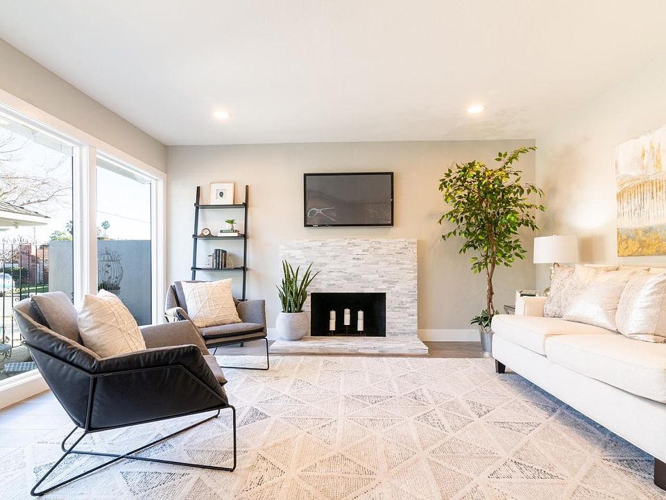 1st image of 1001 Tulip Dr