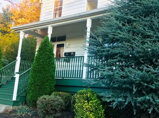 303 Grand Ave, Leonia, NJ 07605
