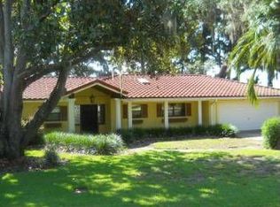1012 N Lakeshore Blvd, Howey In The Hills, FL 34737