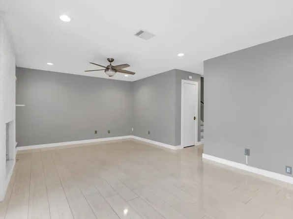 1424 Hampton Rd, Grapevine, TX 76051