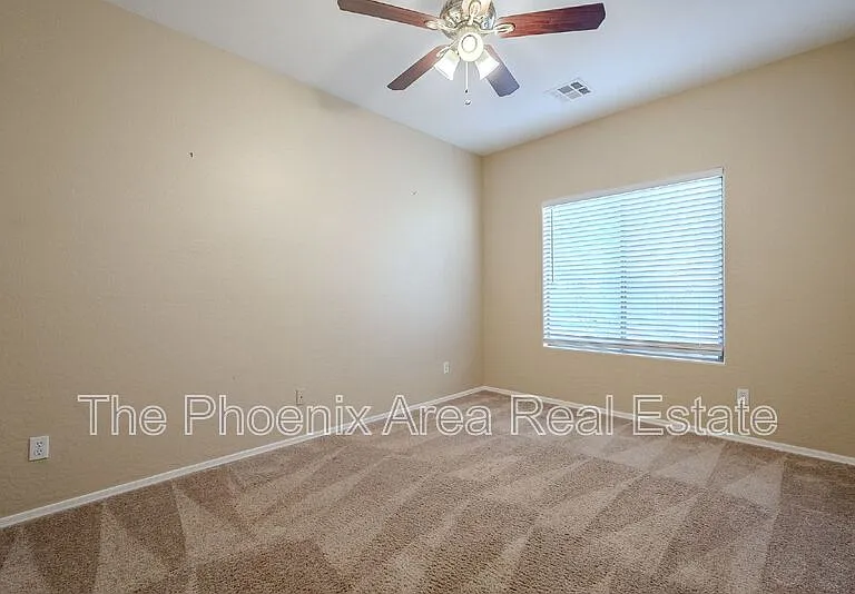 29189 N Shannon Dr — Photo 15