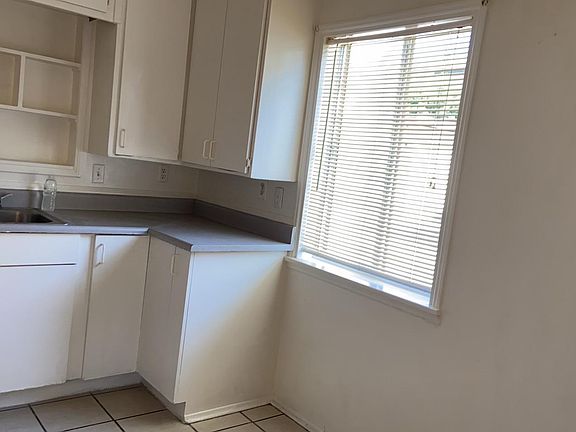 5th image of 5523 Sultana Ave