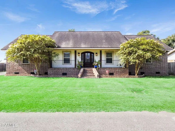 709 W Pine St, Erath, LA 70533