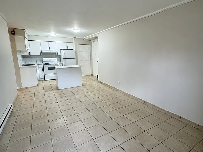 915 Campbell Ave #203 — Photo 8