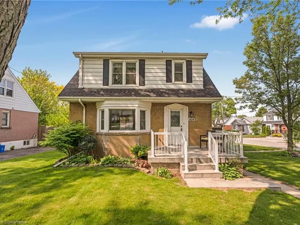 404 Sanatorium Rd, Hamilton, ON L9C 2A9