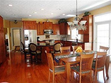 3rd image of 11259 Rolling Meadows Dr
