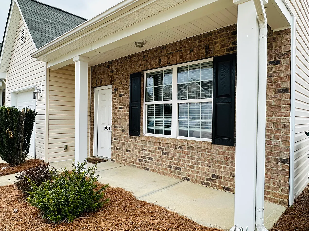 Building Photo - 4064 Broadview Ln
