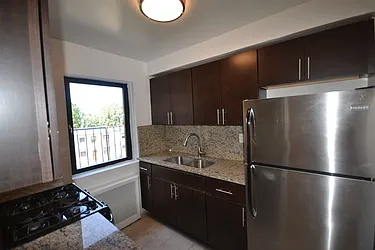 Rented by Silverstein Collection LLC 