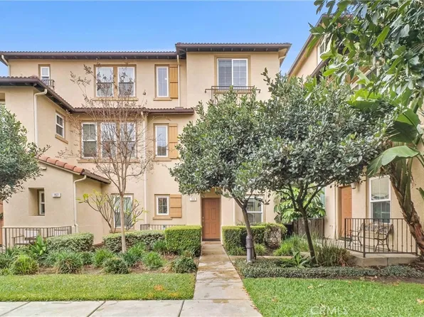 159 E Santa Fe Ct, Placentia, CA 92870