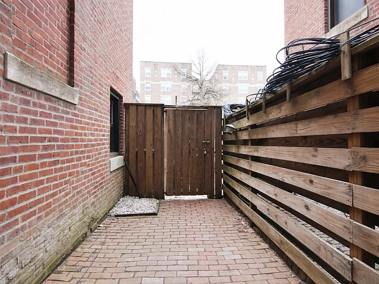 111 Gainsborough St #5 — Photo 16