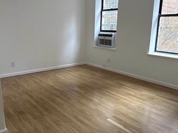 4th image of 305 E 95th St APT 4J
