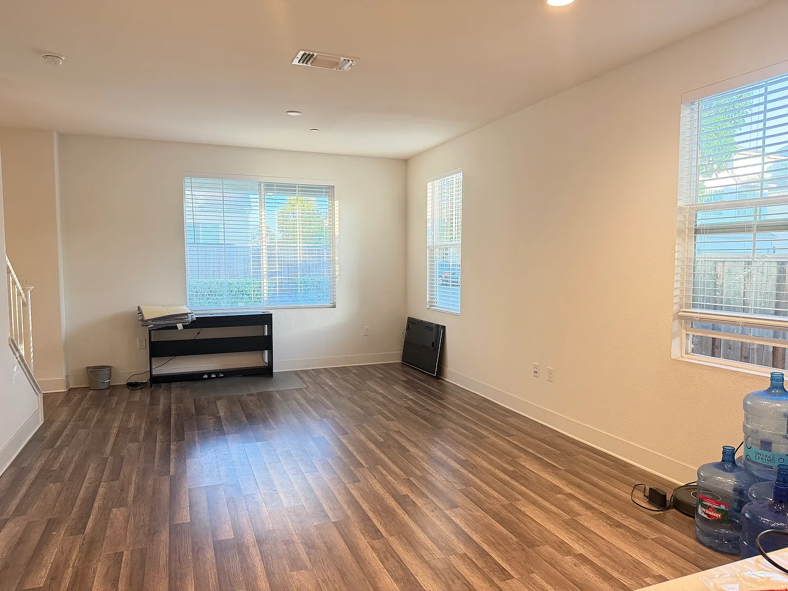 4 bed, 2041 sqft, $1,500 — Photo 4
