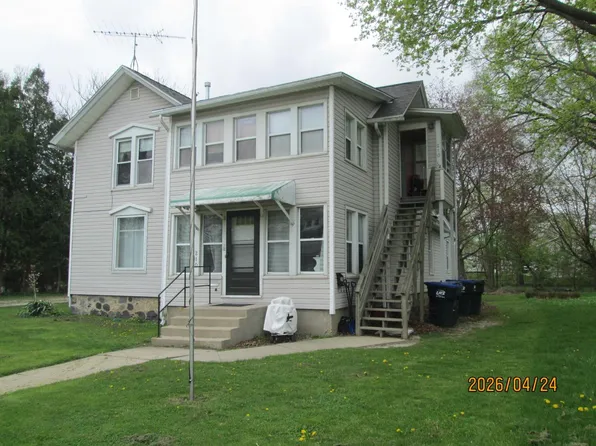 210 E Court STREET, Elkhorn, WI 53121